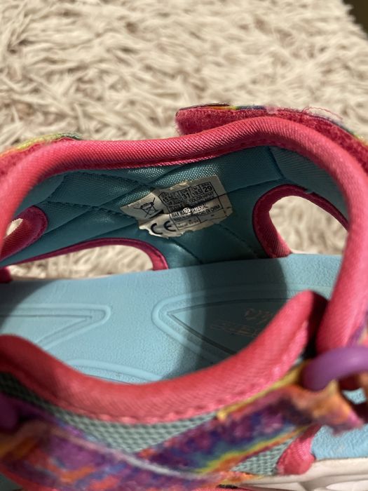 Vand sandale  Sketchers  marime 31