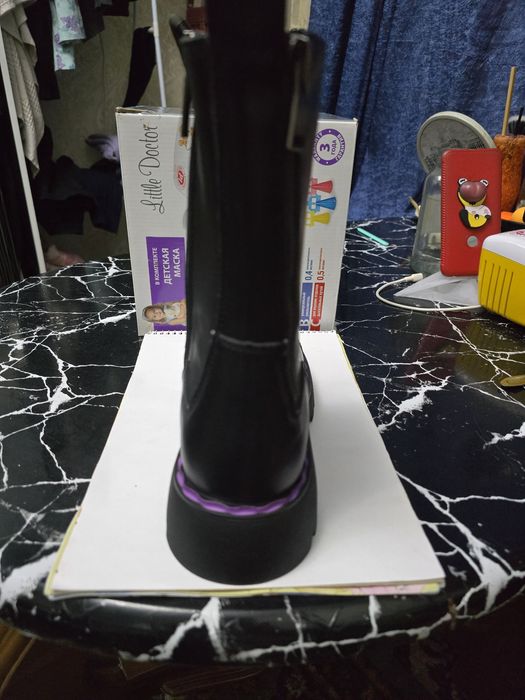 Сапоги кожаные новые.