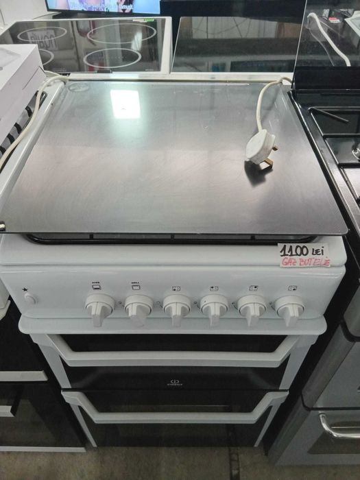 Aragaz cu cuptoare gaz/electrice