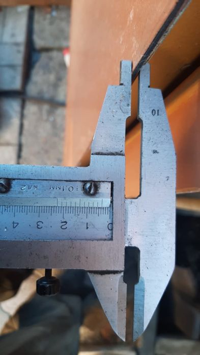 Дверь железная .