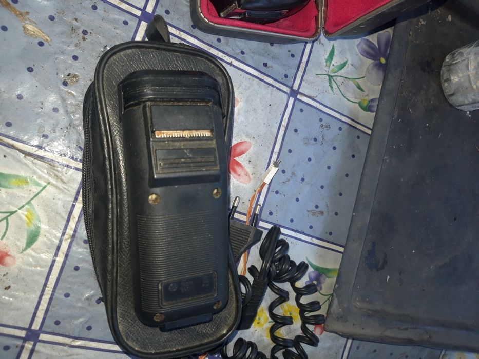 Продам электробритвы