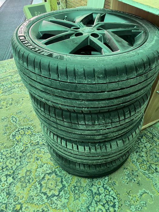 Шины летние Michelin.