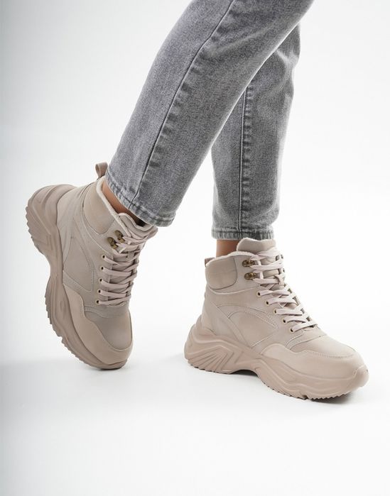 Демисезонные ботинки женские