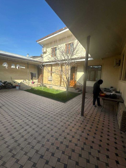 Янгиобод мах 2,4 соток 4 хона ховли сотилади