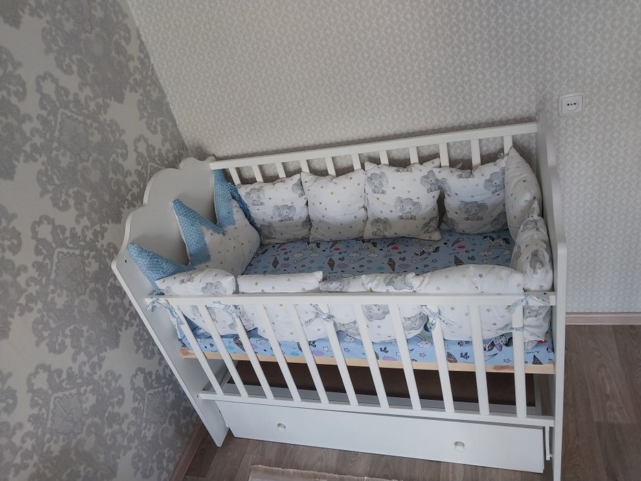 Продаю детскаю кровать