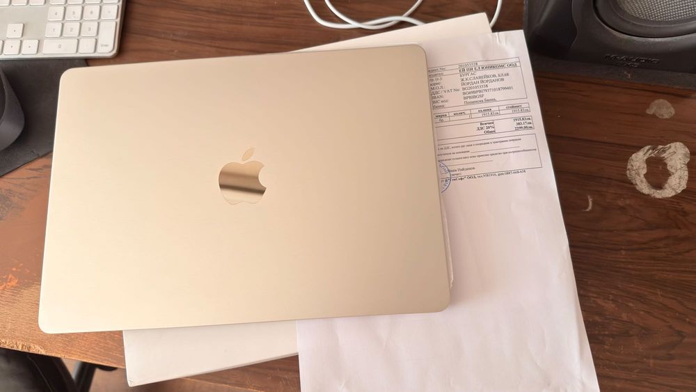 MacBook Air 13" M3 (2024) — 8GB / 256GB