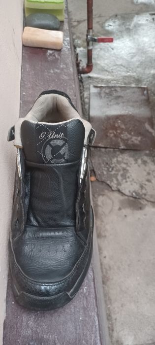 Продам фирменные Кроссовки