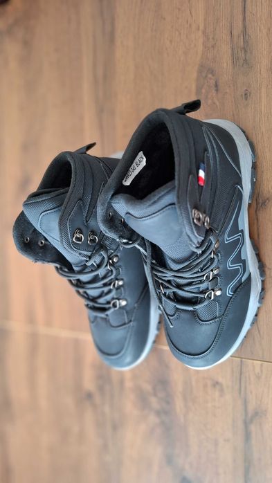 Продавам мъжки зимни обувки