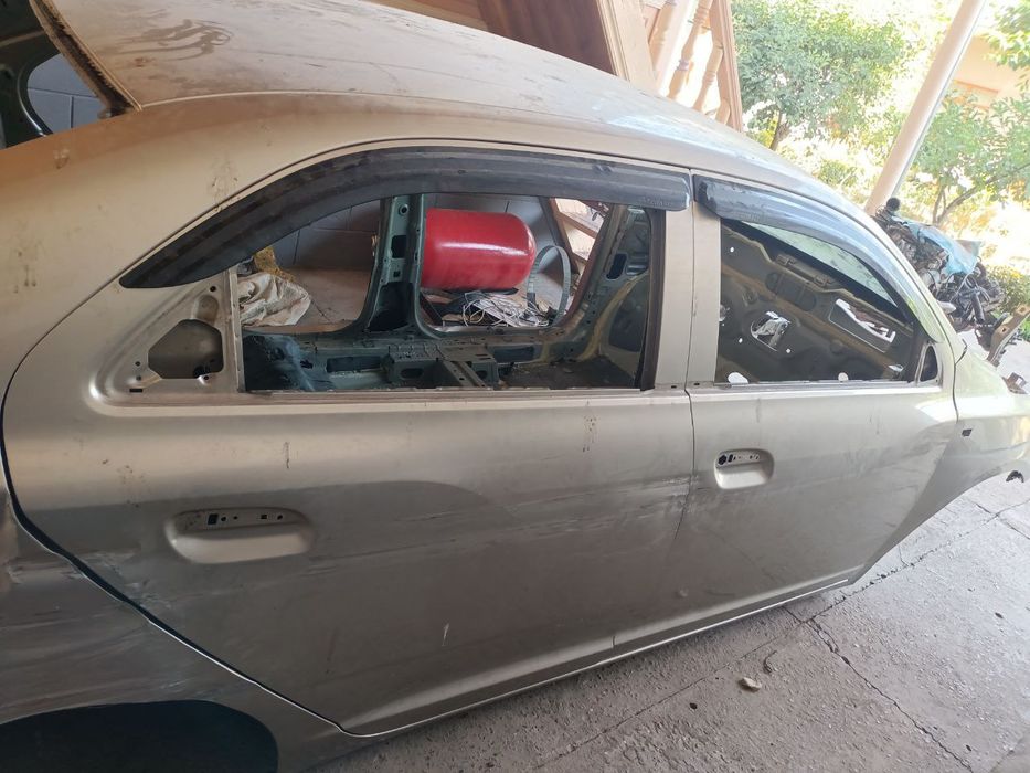 Продается Кузов Кобалта.