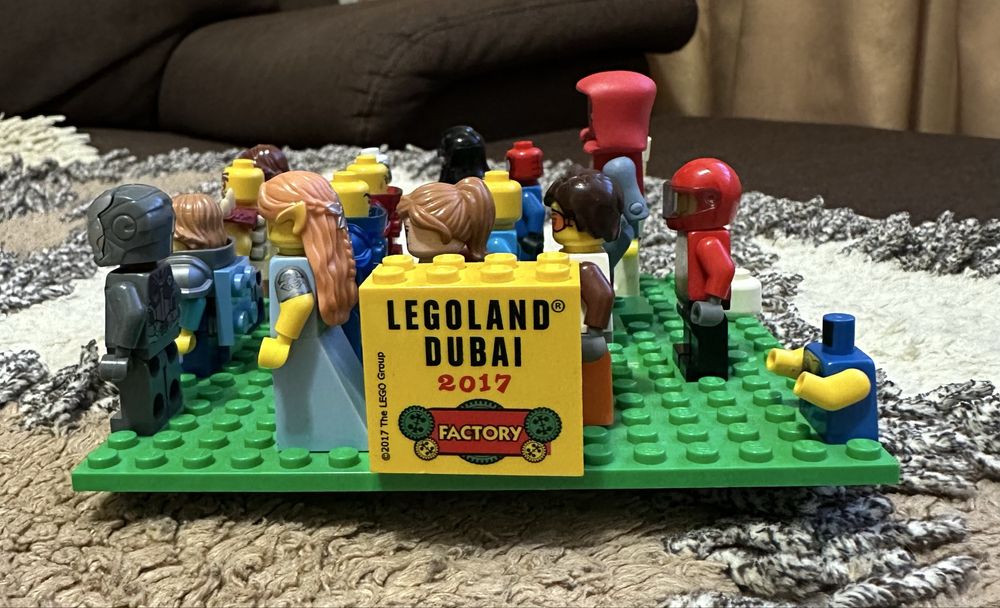 Продам Lego фигурки