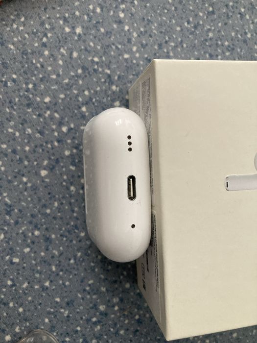 продам наушники AirPods Pro 2