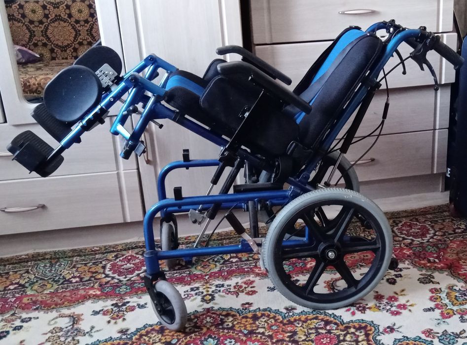 Инвалидная коляская
