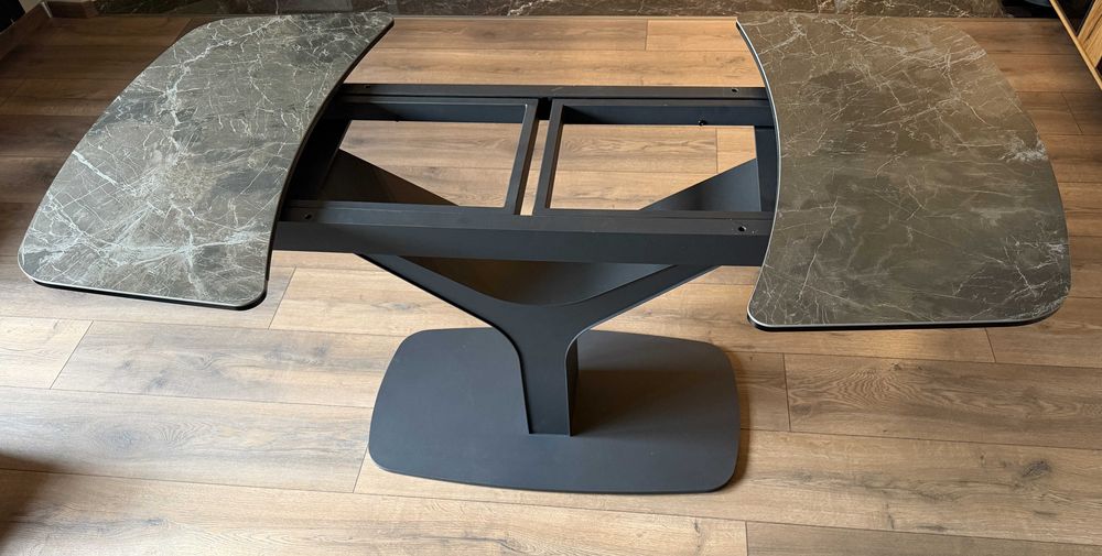 Разтегателна трапезна маса без плот 160/90/76