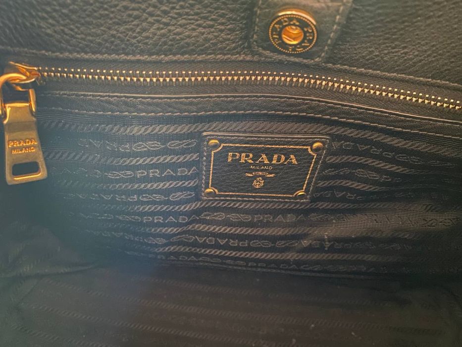Продам сумку Prada Sacca 2 Manici оригинал