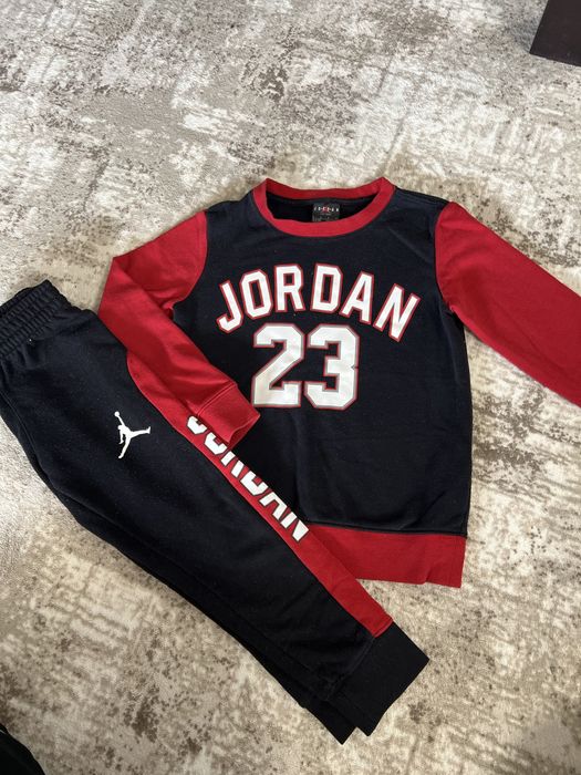 Екип Jordan 104-110см