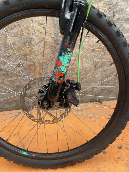 Bicicleta apollo  interzone frane pe disc roti 24”