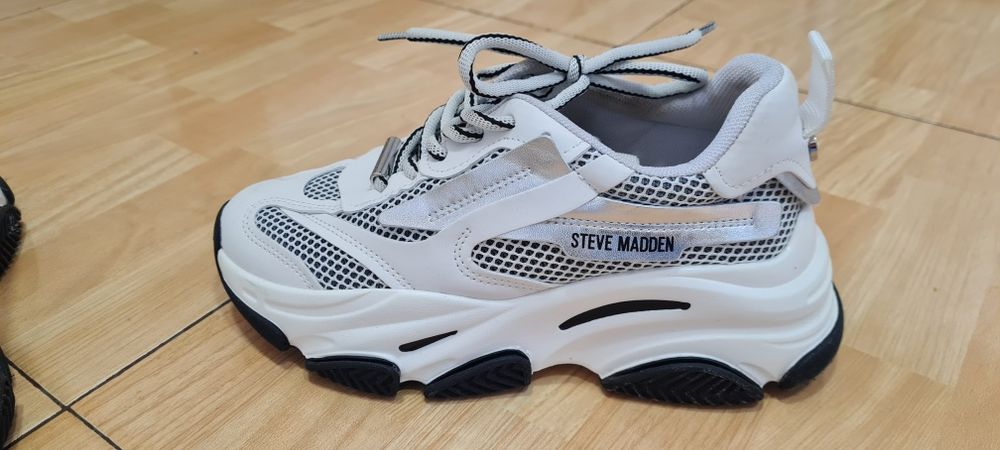 Adidasi Steve Madden