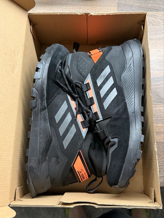 Мъжки обувки Adidas Terrex Hikster Mid