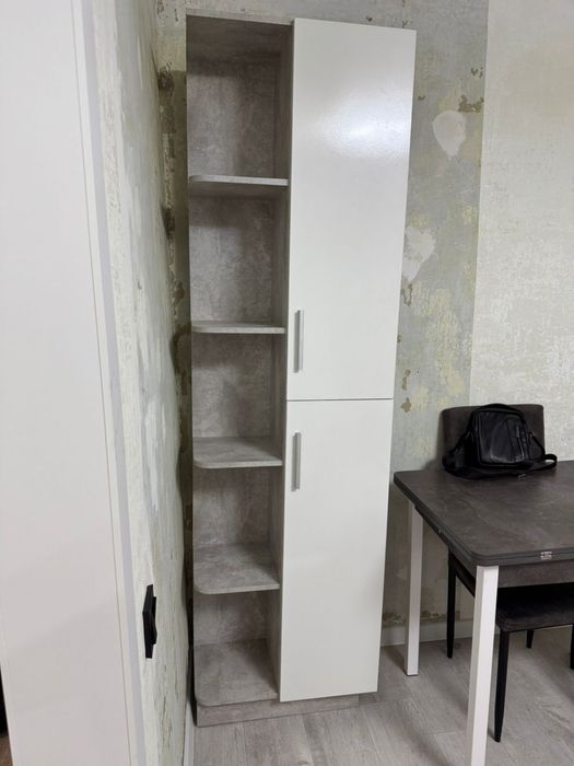 Шкаф-пенал в отличном состоянии!