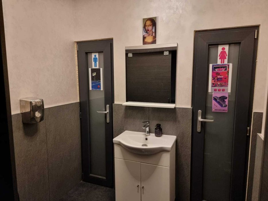 Vand afacere la cheie, sala de gaming unica in Bacau, pozitie centrala