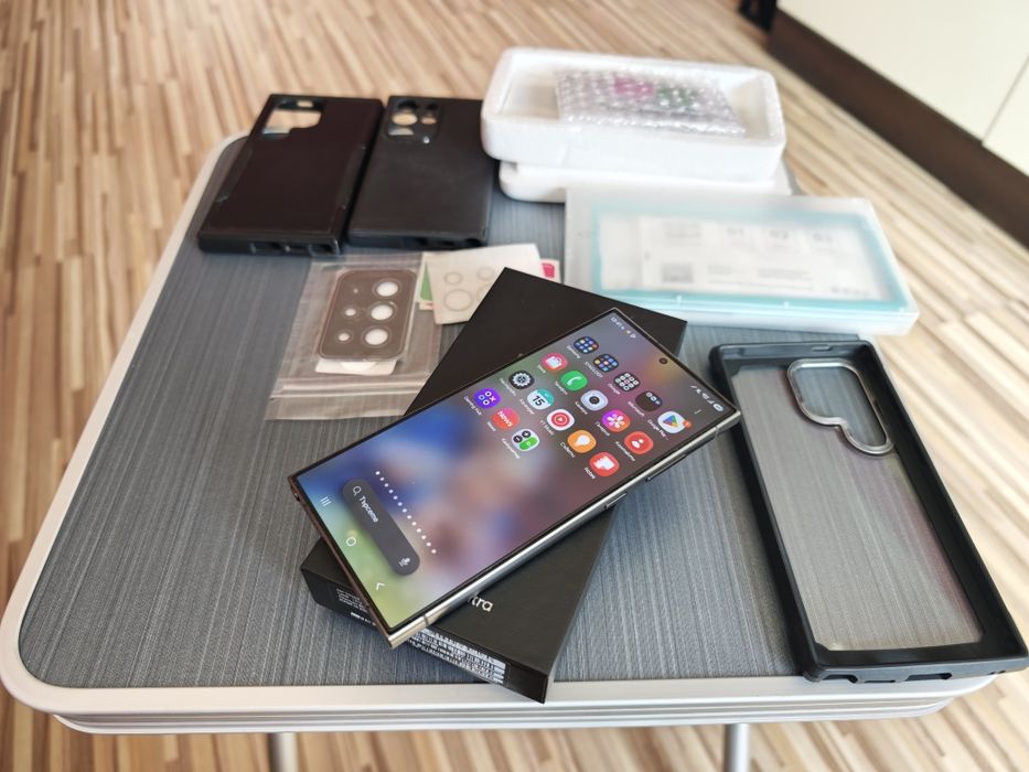 Продавам Samsung S24 Ultra 512GB/12GB