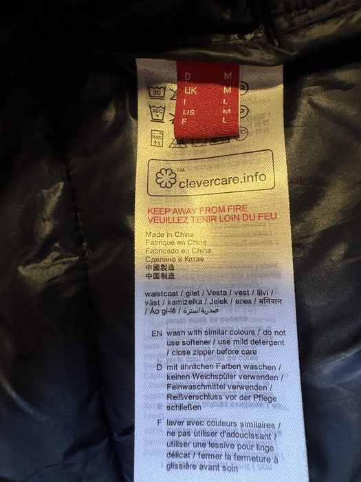 Дамски елек,на Esprit