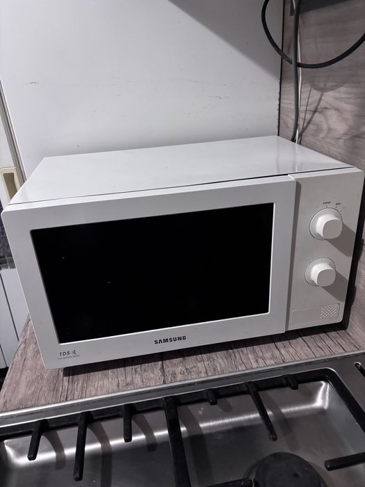 Микроволновка Samsung
