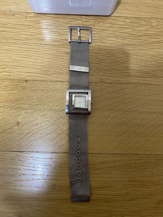 Ceas dama DKNY Donna Karan New York cu bratara metalica in cutie