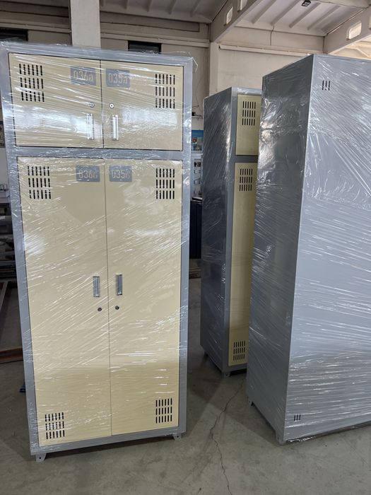 Металлический шкаф