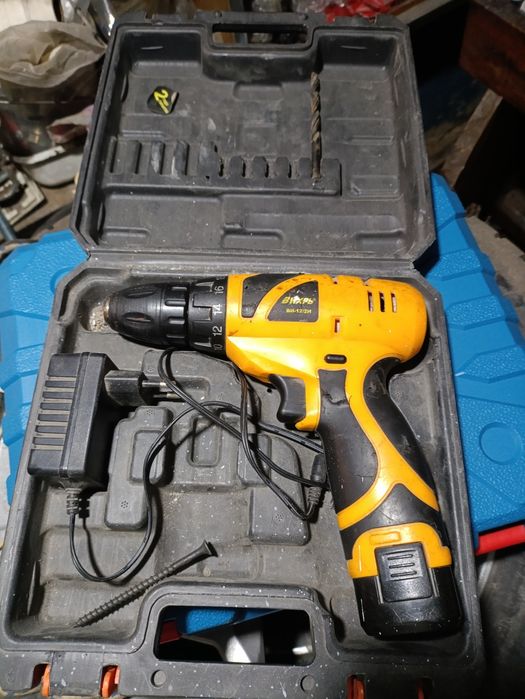 Продам шуруповёрт