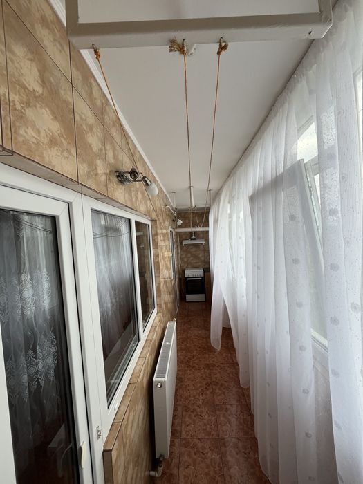 Inchiriez apartament cu 2 camere