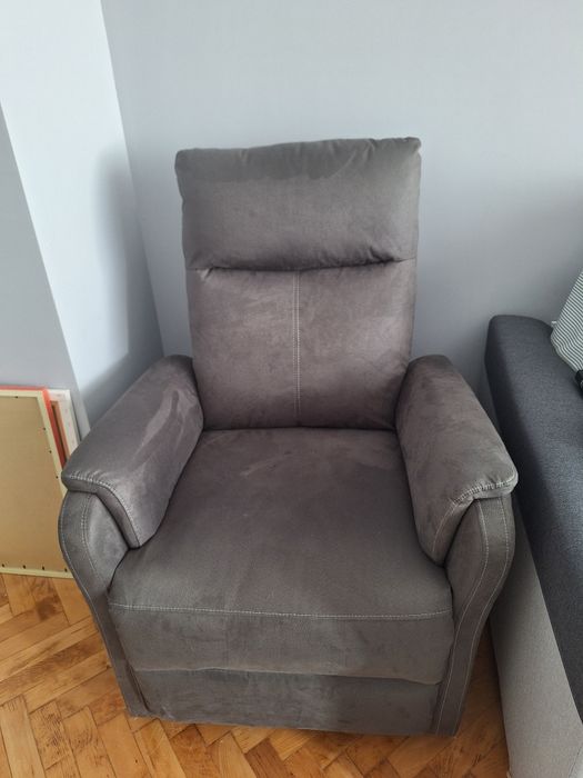 Регулируемо кресло