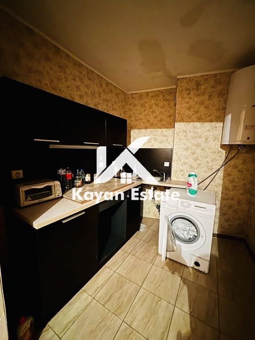 Дава се под наем Тристаен апартамент в Бургас, Център - 120 кв.м за 375 € - Снимка #2