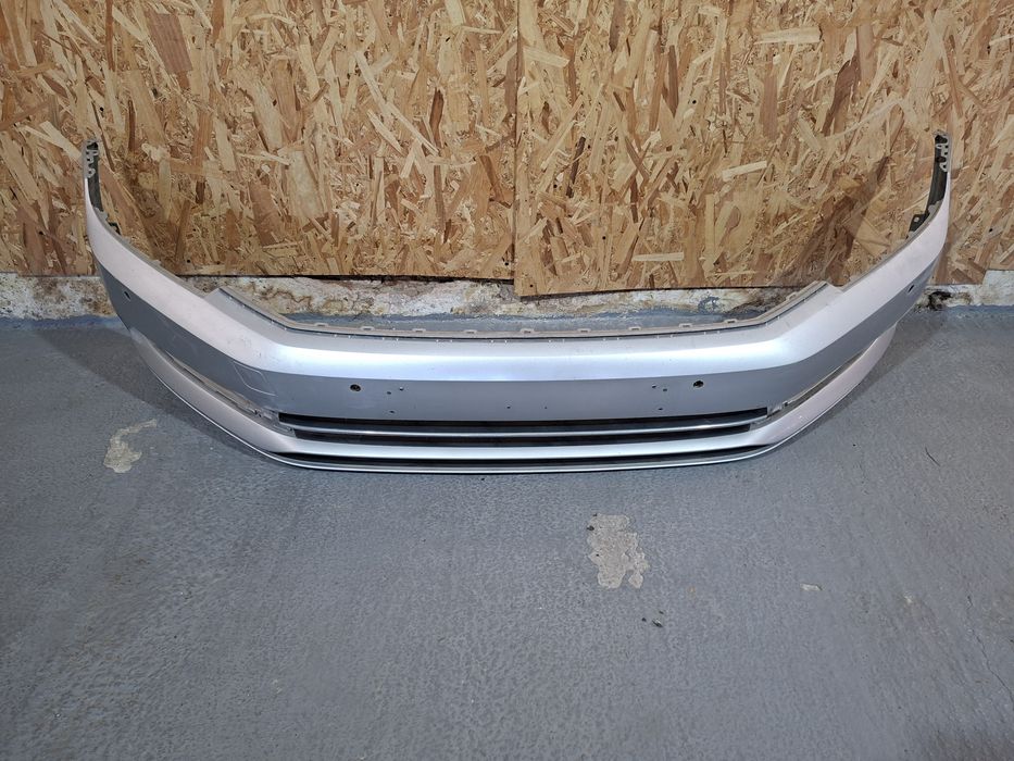 Bara fata VW Passat B8 an 2015-2019