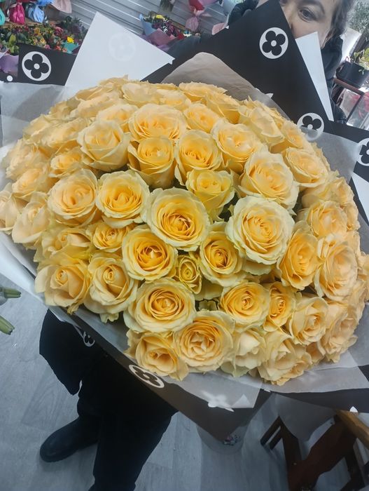 Розы по акции от производителя.