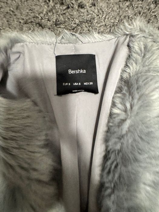 Палто с косъм бершка