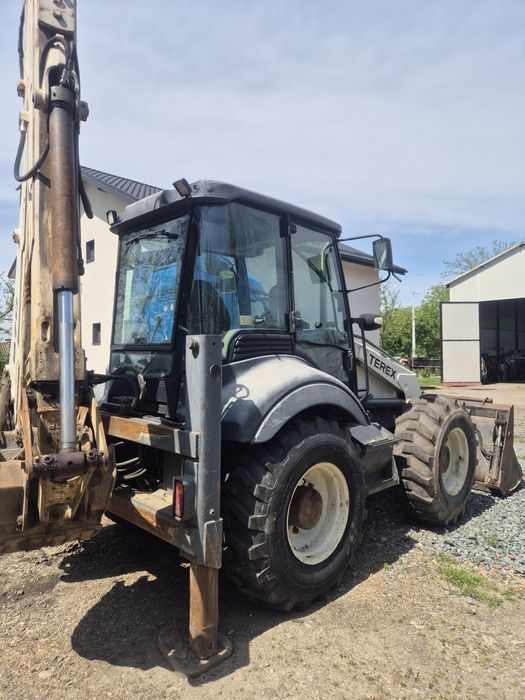 Buldoexcavator Terex