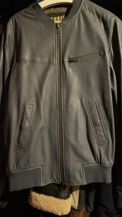 Geaca piele !