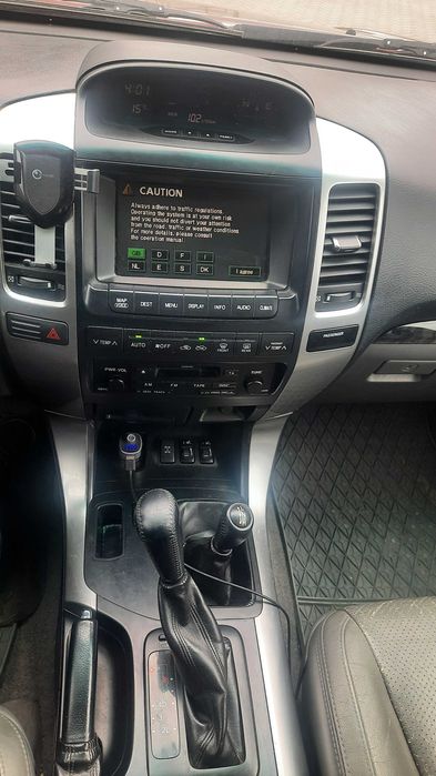 Toyota Land Cruiser 3.0 D-4D – 4x4 – 8 locuri – 2007