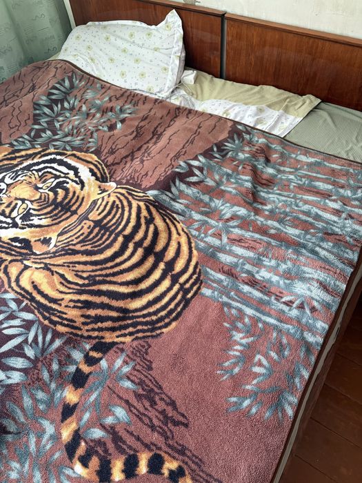 Отдам кровать, б/у