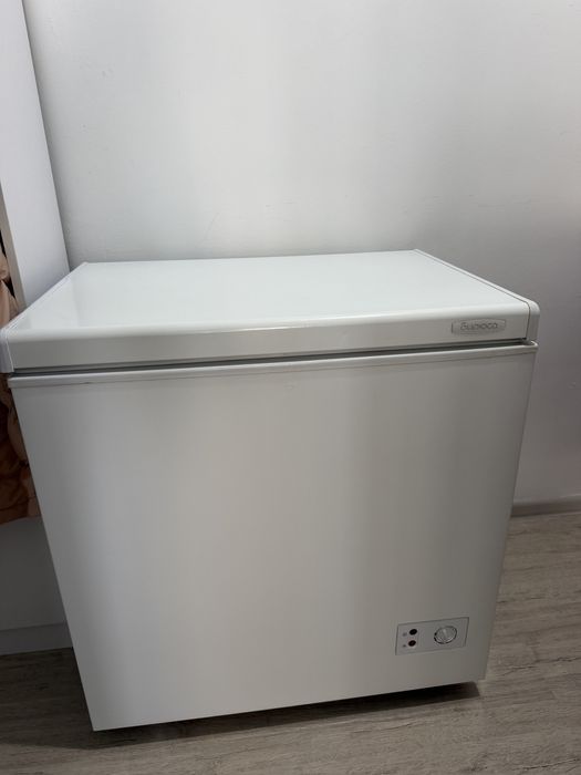 Продам морозильник