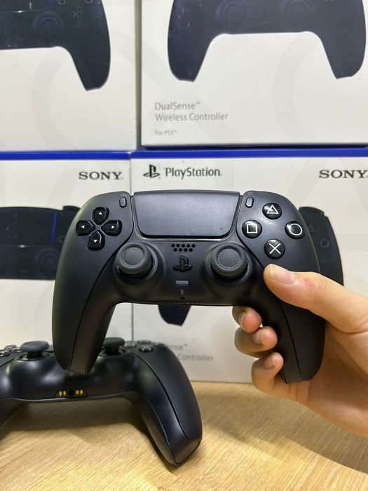 Продам новый геймпад  на PS5
