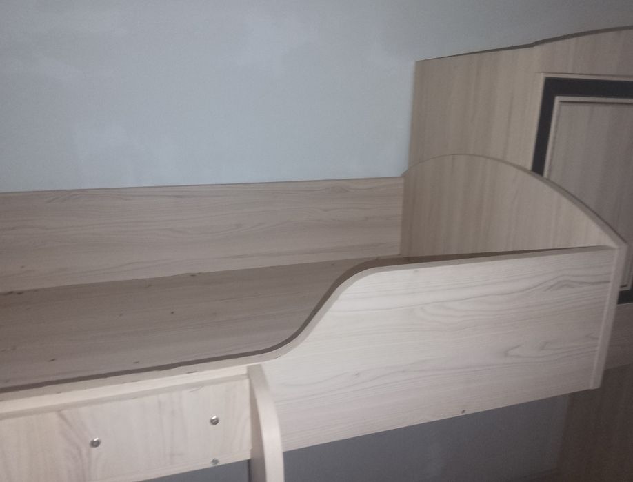 Мебель, двух двухъярусная кровать