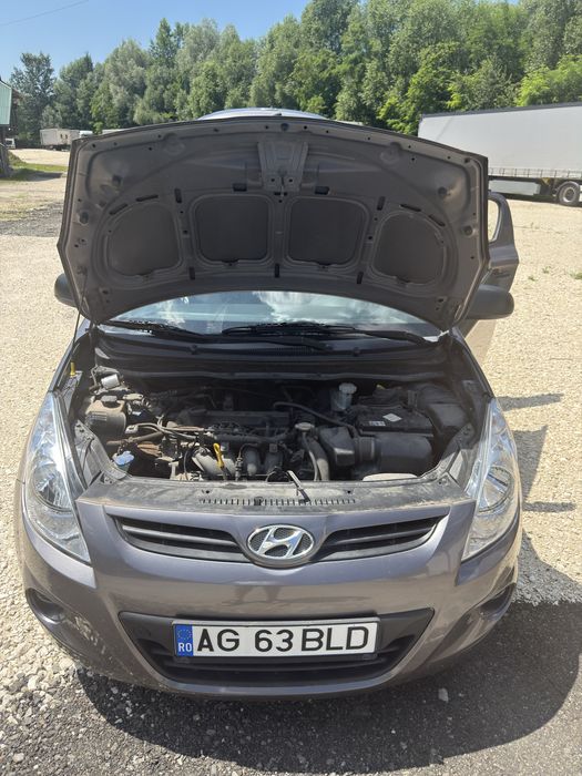 Hyunday i20 benzina +gpl