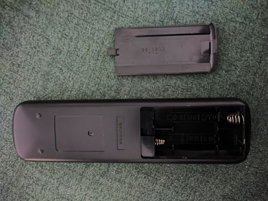 Дистанционно за уредба Sharp