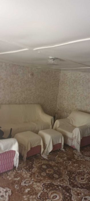 Къща с голям двор в Смин