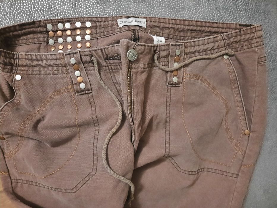 Jeansi de calitate, DAMA 42/48,simpli/broderie/paiete,100/ 150lei buc!