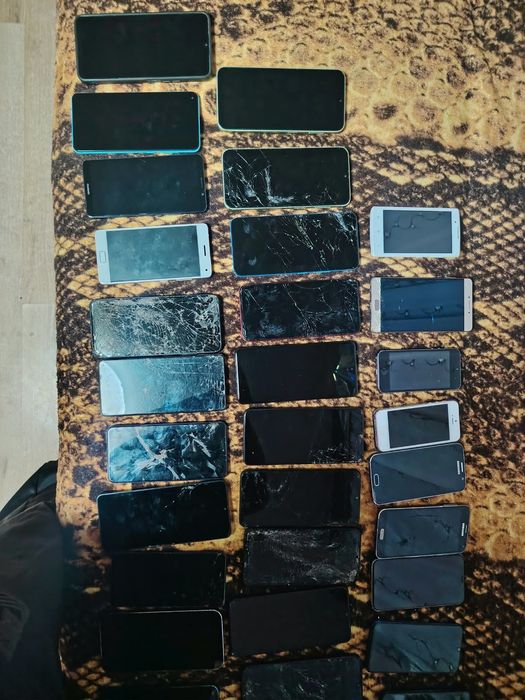Telefoane de piese