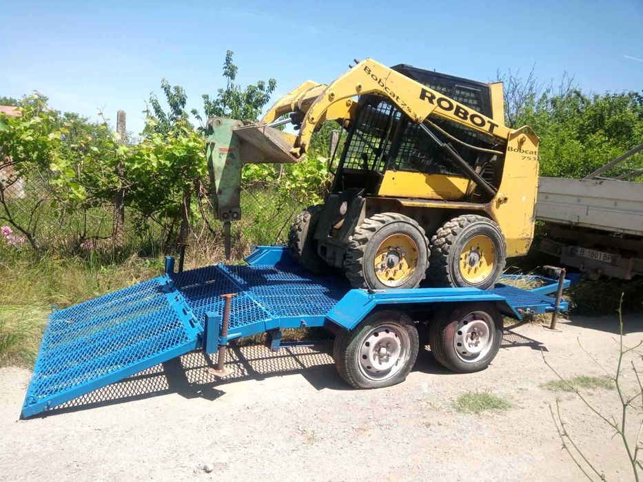 Платформа за СТРОИТЕЛНА техника под НАЕМ за превоз на тежка техника