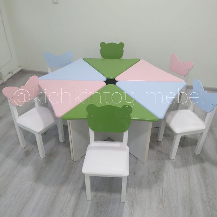 Детские Стол и стулья  комплект